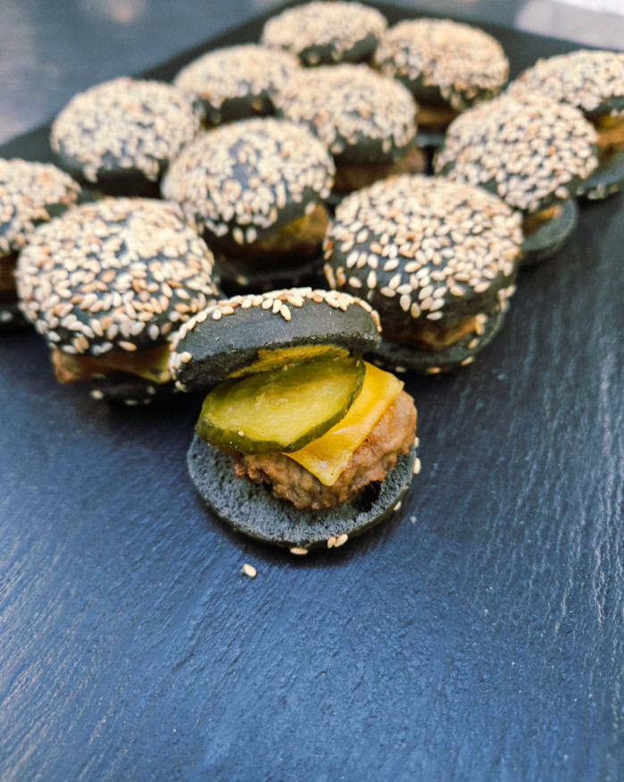 Plateau Mini black burger