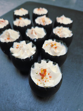 Plateau Oeuf de Noël au saumon & truffes