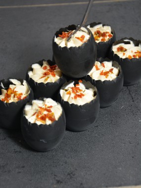 Plateau Oeuf de Noël au saumon & truffes