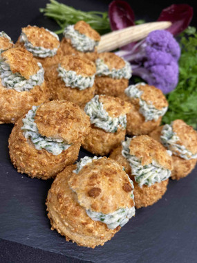 Plateau de mini choux croquant à l’escargot de Bourgogne