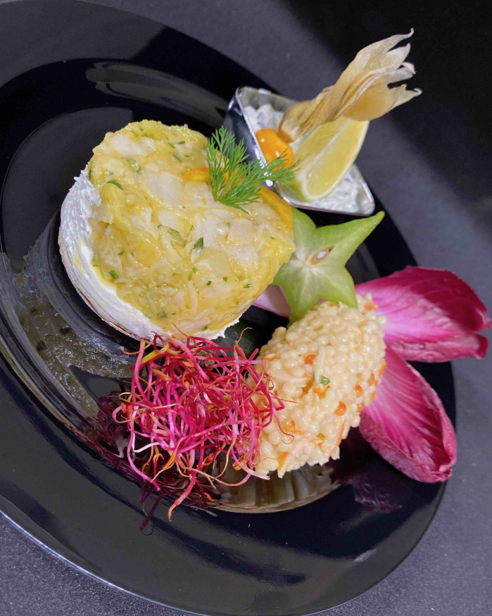 Assiette de Saint-jacques façon tartare et salades océanes